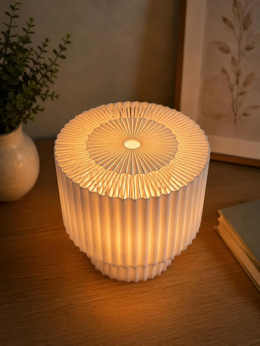 Modern Pleated Table Lamp, 3D Printed Bedside Lamp, Minimalist Night Light, Scandinavian Home Decor, Nursery Lamp, Warm Ambient Light